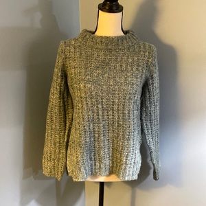 Anthropologie field & flower green crew neck sweater size M. EUC